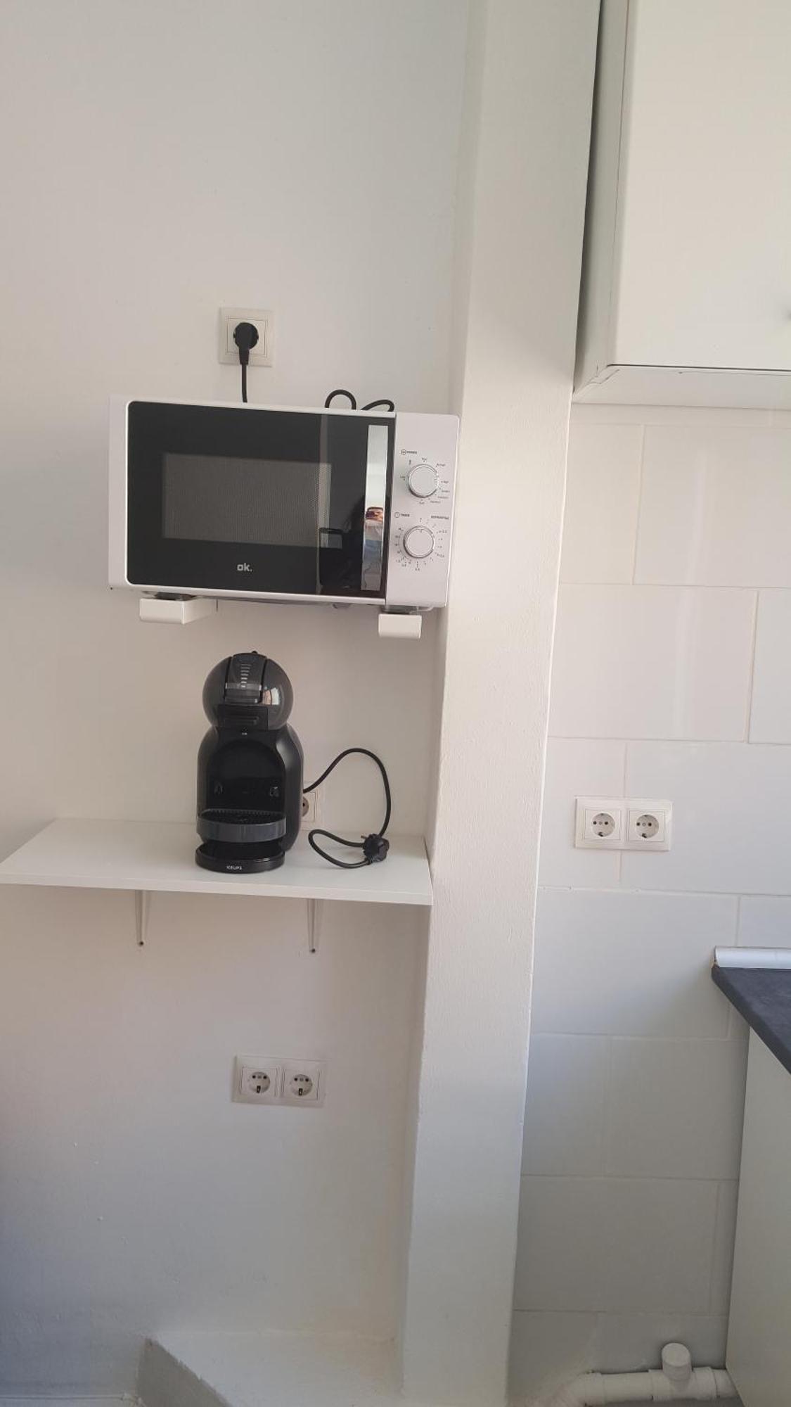 Apartamentos Coris Urban Center Малага Екстериор снимка